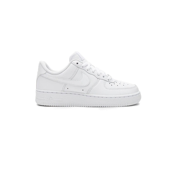 Nike Air Force 1 ‘07 in white, size 6 women’s - Picture 7 of 8